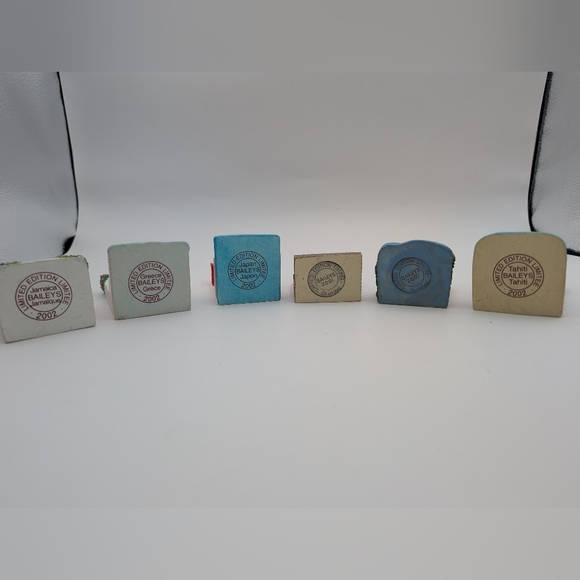 Lot of 6 Limited Edition Baileys Miniature houses 2001-2002 Collection - Picture 4 of 4
